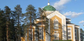 Nämä olivat kesän suosituimmat tiekirkot