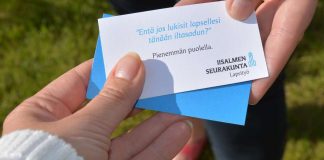 Iisalmen seurakunta kannustaa korttikampanjalla hyvyyteen