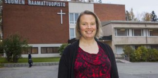 Lehtorin viran ei tarvitse olla jäänne, sanoo Tiina Karlsson