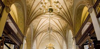 Vantaan Pyhän Laurin kirkko remonttiin