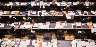 Vaalikysely: Ehdokkaat haluavat eroon nykyisenkaltaisesta määräenemmistöstä