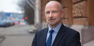 Kirkon työntekijöiden lähetyskoulutus riutuu