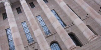 Eduskunta hyväksyi avioliittolain edellyttämät muutokset