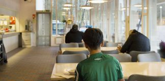 Kirkko lyttää tiukennukset perheenyhdistämiseen – ”Epätoivoisia keinoja”