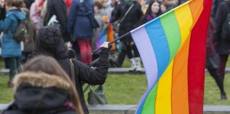 Muslimit kannattavat evankelikaaleja useammin samaa sukupuolta olevien avioliittoja Yhdysvalloissa