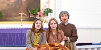 Arvio: Huutolaistytön laulu kertoo painajaisen ihmisarvon kutistumisesta