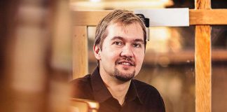 Juhana Torkki lehdessä: Suviseuroissa koin olevani osa Äiti Maata