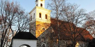 Satakunnan Kansa: Rauman seurakunnan tuhkausmetallit myyntiin, rahat hukassa