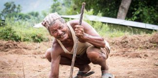 ”Täydellistä piittaamattomuutta” – Kehitysavusta leikataan lisää