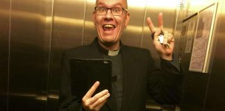 Hän on kirkon somevaikuttaja – ”Tekee ykkösmeemit”