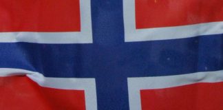 Norjan kirkolliskokous äänesti samaa sukupuolta olevien vihkimisen puolesta