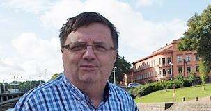 Professori: ”Raamatun vaikeat kohdat ovat tärkeitä”