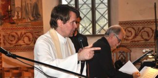 Kirkkoherran räppisaarna epäilytti seurakuntalaisia – nyt pyyntöjä tulee naapuriseurakunnistakin