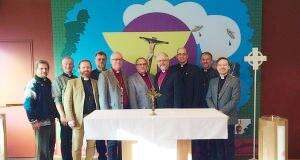 Lähetyshiippakunta hakee yhteyksiä Suomen ulkopuolelta – eikä kiirehdi rekisteröitymistä