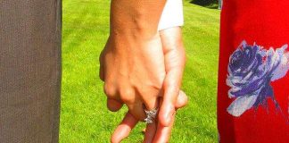 Valtakunnallinen parisuhdepuhelin avautui – Palvellaanko myös homopareja?