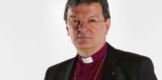 Piispa Kalliala Sippolan virren sorkkimisesta: Muutos pilaa sitä pahasti