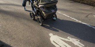 Kansalaisaloite äitiyslaista etenee eduskuntakäsittelyyn