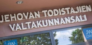 Jehovan todistajat opastaa seksuaalisesta väkivallasta – poliisia ei mainita