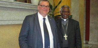 Timo Soini: Uskontoja pitäisi käyttää siltojen rakentamiseen, ei rikkomiseen