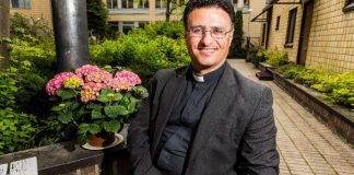 ”Kirkossani on aina muslimeja tutustumassa kristinuskoon”