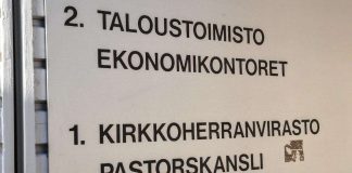 Kriisilauseke mahdollistaa seurakunnissa palkanalennukset alle vaativuusryhmän minimin