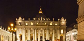 IL: Pappi järjesti pyhiinvaellusmatkoja Italiaan laittomasti