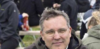 Mikael Pentikäinen valitsee Vuoden kristillisen kirjan