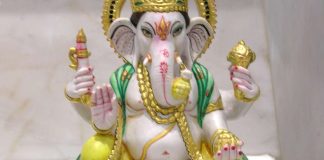 Hindujumalat ovimatossa johtivat boikottikampanjaan