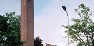 Hakavuoren kirkosta luovutaan – tilalle hoivakoti tai asuntoja?