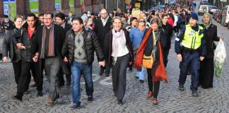 Hyväksyvää tunnustamista voi opetella kiinnittämällä huomiota käyttämiinsä käsitteisiin