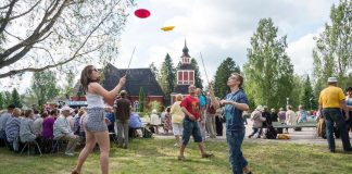 Sleyn johtajat puolustavat kalliita toimitilahankkeita