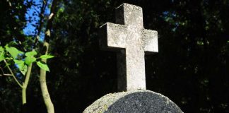 Symboli: Ristin sanoma on voitto kuolemasta