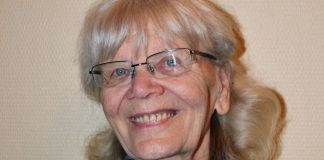 Kirkastusjuhlien pitkäaikainen talkoolainen: ”Rukoilen,
että ruoka riittäisi”