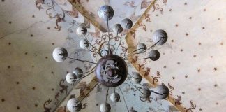 Kirkosta erottiin tasaisesti alkuvuonna