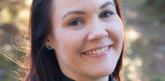 Kirkko lisää viestintäänsä seurakuntavaalien välillä – työkaluina myös meemit ja nettivideot