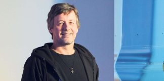 Gospelmuusikko Pekka Simojoen lauluja arabiaksi