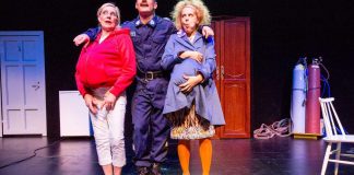 Teatteriarvio: Mitä maksaa farssi?