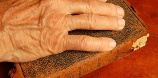 Kirkon asiantuntija: ”Eutanasiaa koskevat yksinkertaiset kyllä tai ei -kyselyt tulisi kieltää”