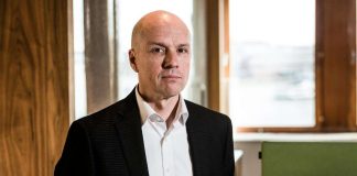 Piispainkokouksen pääsihteeri blogissa: ”Kirkon kannattaa luopua vihkioikeudesta”