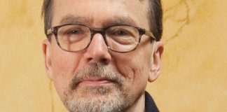 Kirja-arvio: Hyvää tekstiä piispalta rahan kiehtovuudesta