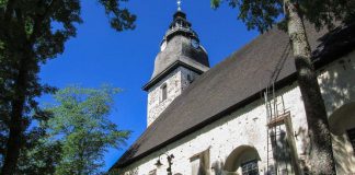 Naantalissa tehtiin aloite kirkkolain muuttamiseksi Kipan osalta