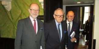 Ahtisaari uutuuskirjassa: Jos muslimit eivät hyväksy oikeusvaltiotamme, heillä ei ole asiaa tänne