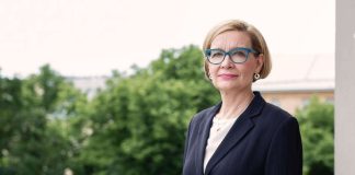 Sisäministeri Risikko: ”Tarvitsemme maahanmuuttotoiminnassa yhteistyötä, muuten emme selviä”