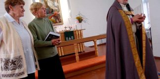 Tulipalon runteleman kirkon uusi elämä alkoi Ruskealassa