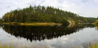Kuusamossa maallinen ja hengellinen johto jakavat saman jääkaapin