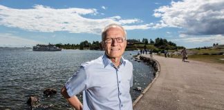 Arvio: Eero Junkkaalan poikkeuksellinen teos kertoo viidesläisyydestä ilman asiavirheitä