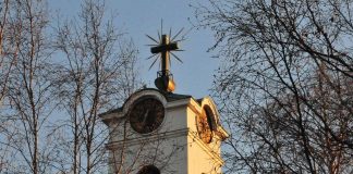 Komitea: Edessä kansankirkon viimeiset päivät?