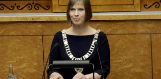 Viron uusi presidentti luopui virkaanastujaisten jumalanpalveluksesta