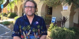 Kaliforniassa asuva Jarmo Tarkki USA:n vaalituloksesta: Perusamerikkalaiset voittivat