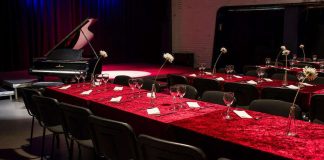 Musiikkiteatteri järjestää vihkitilaisuuden samaa sukupuolta oleville – pappeja luvataan paikalle